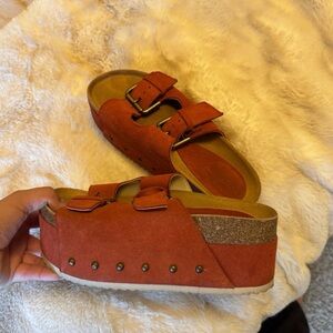 Free People x Intentionally Blank Rule
Breaker Flatform Sandals US 6